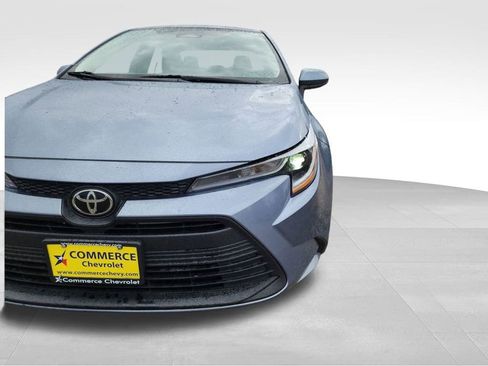 Used 2023 Toyota Corolla LE image 10
