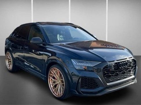 Used 2023 Audi RS Q8 w/ Black Optic Package AWD/4WD image 2