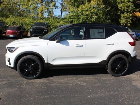 New 2026 Volvo XC40 B5 Ultra w/ Climate Package image 6