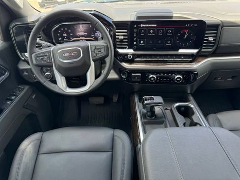 Certified 2025 GMC Sierra 1500 Elevation w/ Elevation Premium Package AWD/4WD image 16