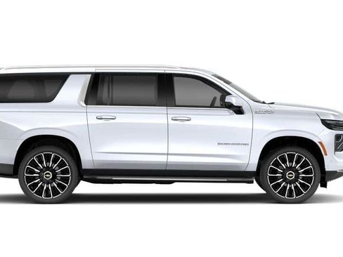 New 2026 Chevrolet Suburban High Country image 5