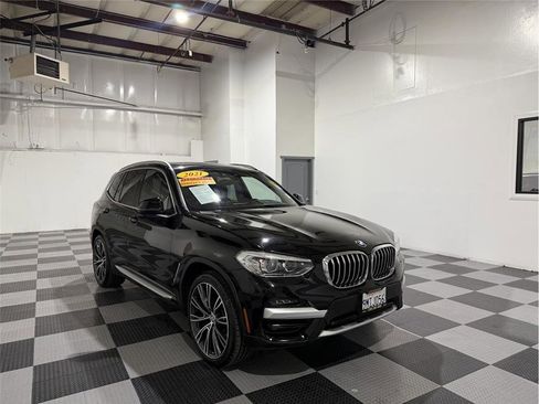 Used 2021 BMW X3 xDrive30i w/ Convenience Package image 2