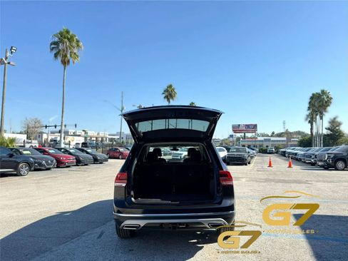 Used 2018 Volkswagen Atlas SEL Premium AWD/4WD image 4