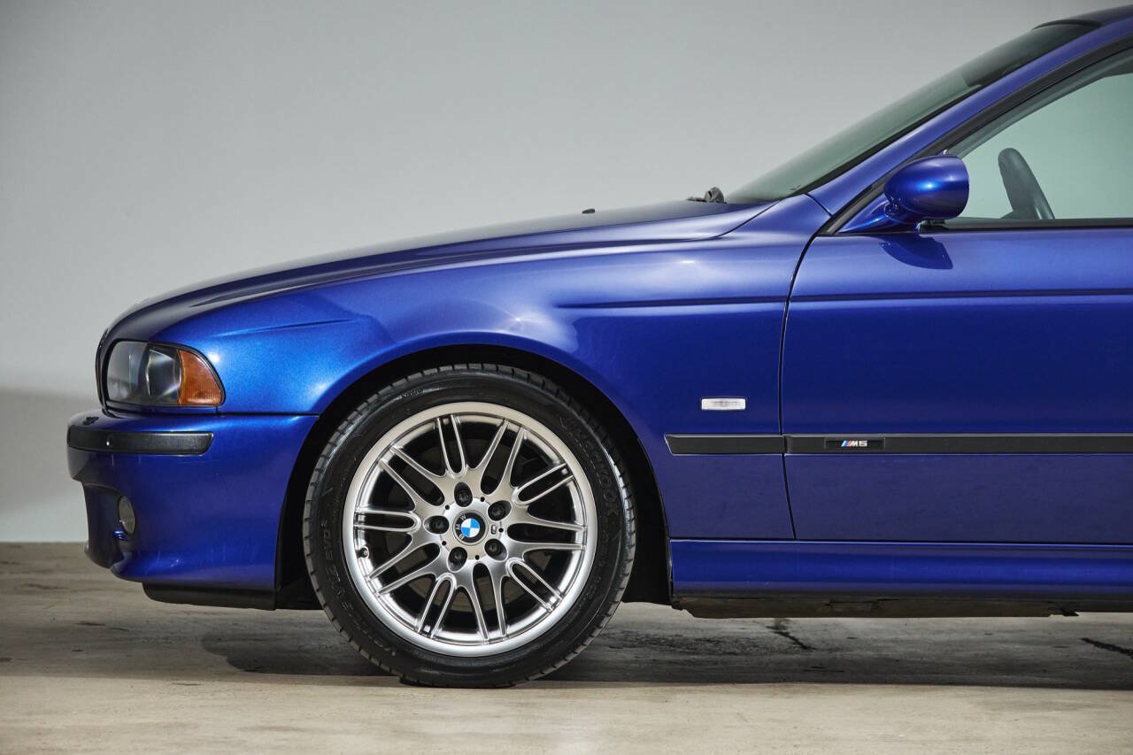 Used 2001 BMW M5 RWD image 23