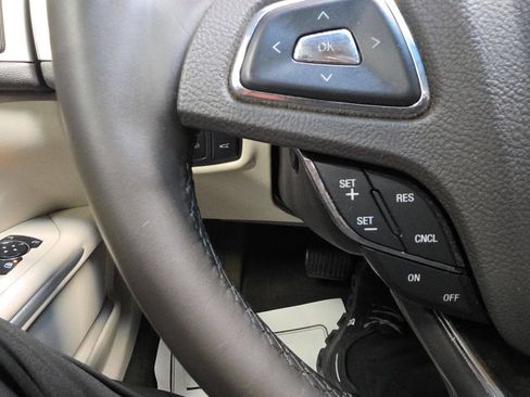 Used 2016 Lincoln MKZ w/ Equipment Group 200A Select FWD image 21
