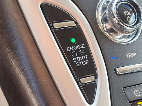 Used 2020 Lincoln Nautilus Reserve w/ Cargo Utility Package image 24