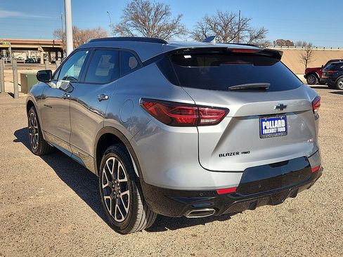 Used 2025 Chevrolet Blazer RS image 2