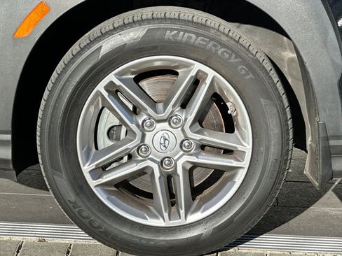 Used 2023 Hyundai Kona SE image 30