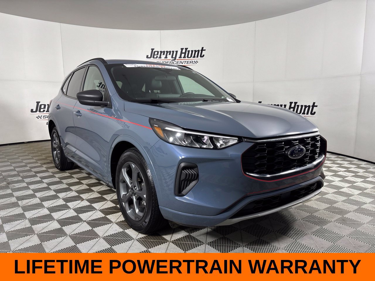Used 2023 Ford Escape ST-Line w/ Tech Pack #1 FWD image 4