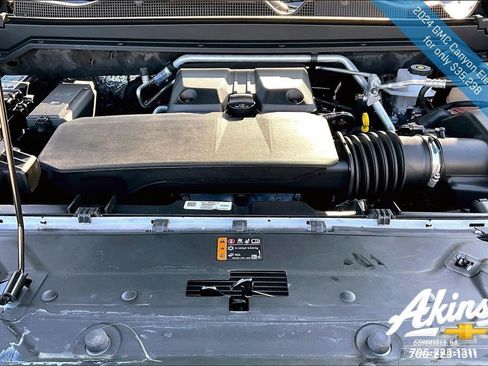 Used 2024 GMC Canyon Elevation w/ Elevation Premium Package image 22