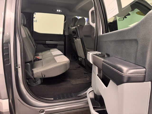 Used 2025 Ford F250 XLT AWD/4WD image 29