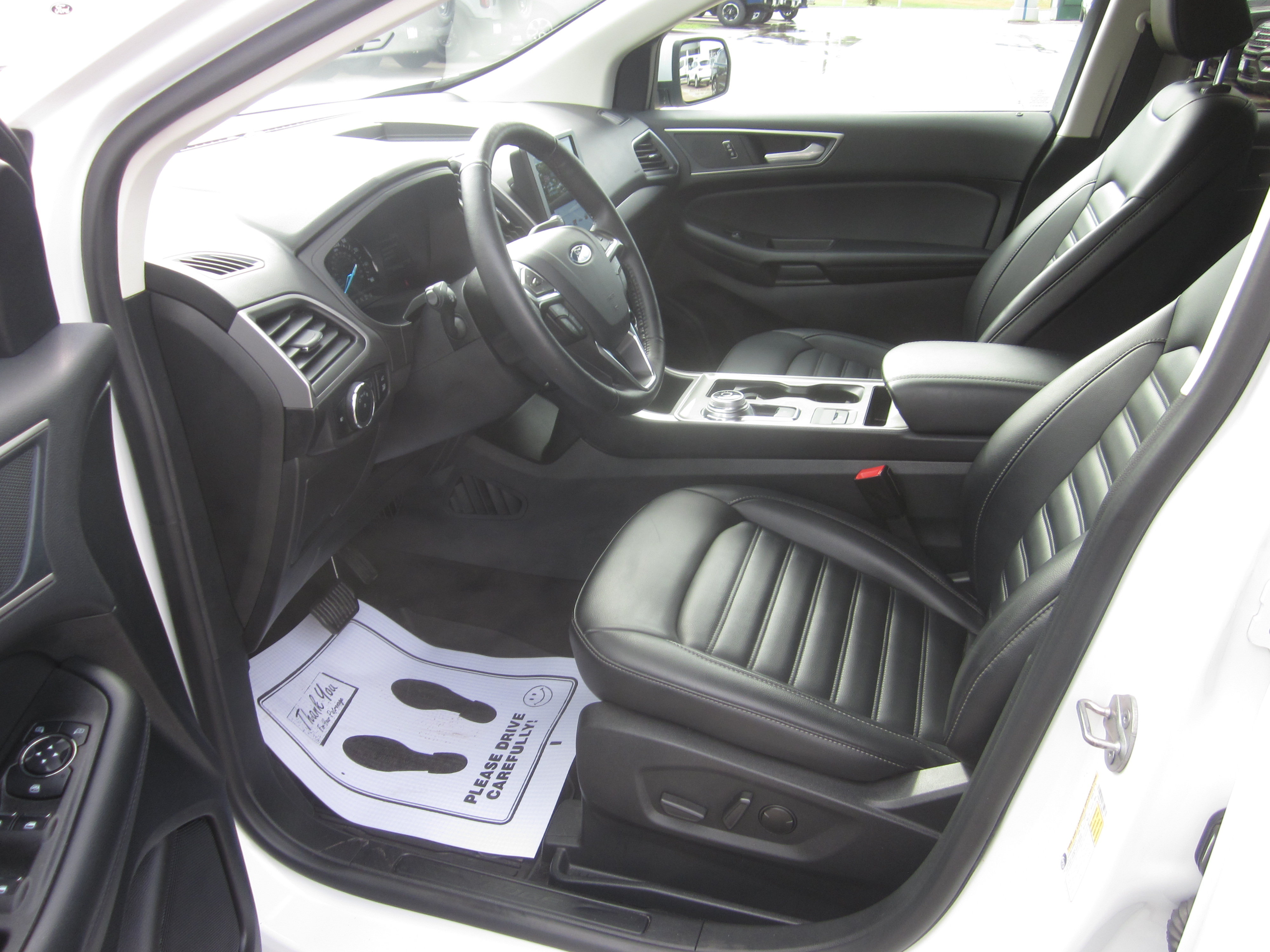 Used 2024 Ford Edge SEL w/ Convenience Package AWD/4WD image 10