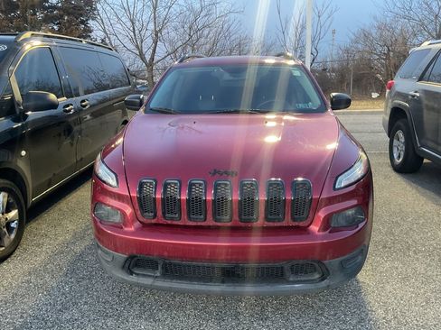 Used 2016 Jeep Cherokee Sport w/ Cold Weather Group image 2