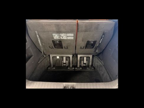 Used 2024 Kia Carnival SX Prestige FWD image 20