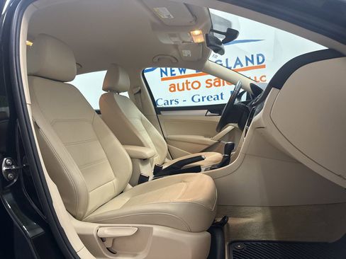 Used 2012 Volkswagen Passat 2.5 SE FWD image 22