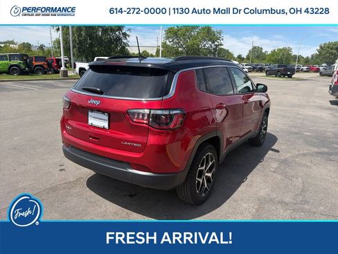 Used 2025 Jeep Compass Limited AWD/4WD image 4