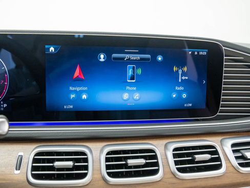 New 2025 Mercedes-Benz GLS 450 GLS 450 image 27