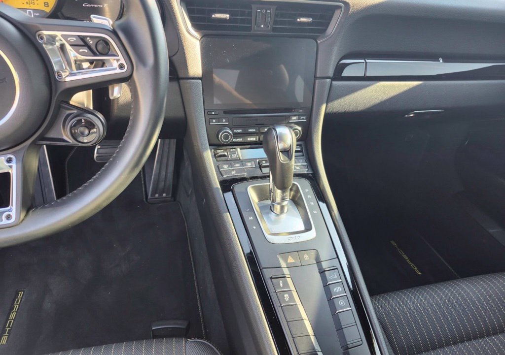 Used 2019 Porsche 911 Carrera T w/ Carrera T Interior Package RWD image 18