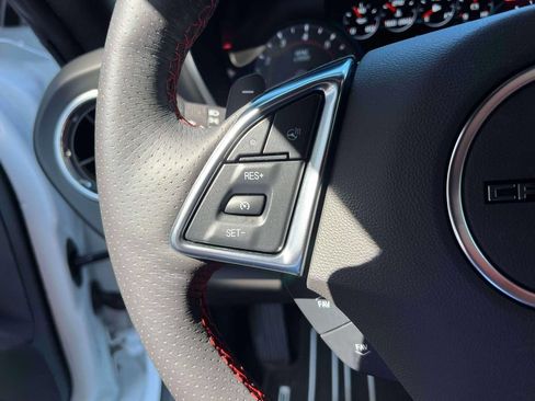 Certified 2018 Chevrolet Camaro SS RWD image 24