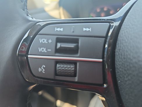 Used 2023 Honda Accord Touring image 16