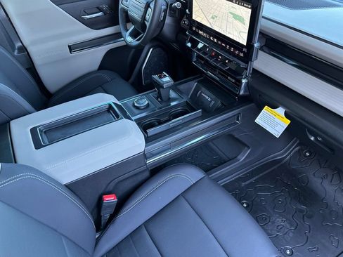 New 2026 GMC Hummer EV SUV AWD/4WD image 13