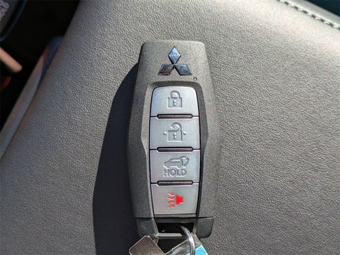 New 2026 Mitsubishi Outlander SEL image 34