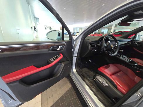 Used 2023 Porsche Macan GTS AWD/4WD image 22
