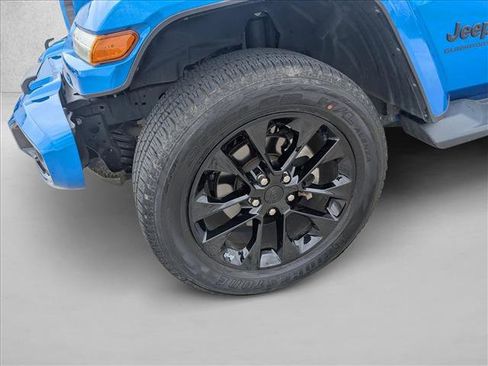 Certified 2023 Jeep Gladiator Overland image 21