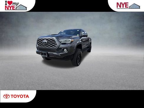 Used 2021 Toyota Tacoma TRD Sport AWD/4WD image 1