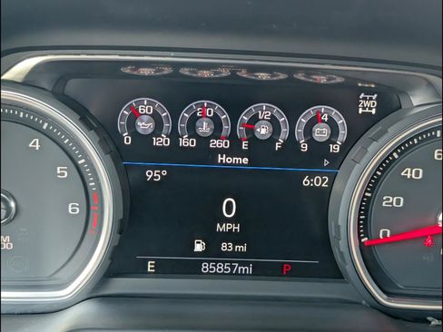 Used 2021 Chevrolet Tahoe High Country w/ Premium Package AWD/4WD image 9