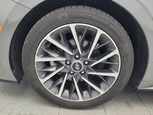 Used 2022 Hyundai Sonata Limited w/ Preferred Accessory Package FWD image 31