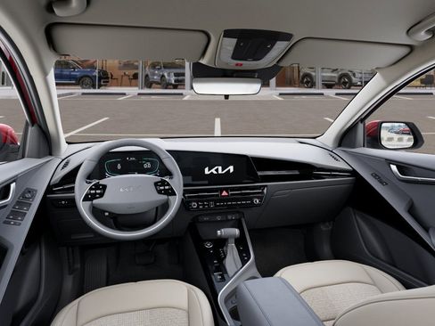 New 2025 Kia Niro EX image 14