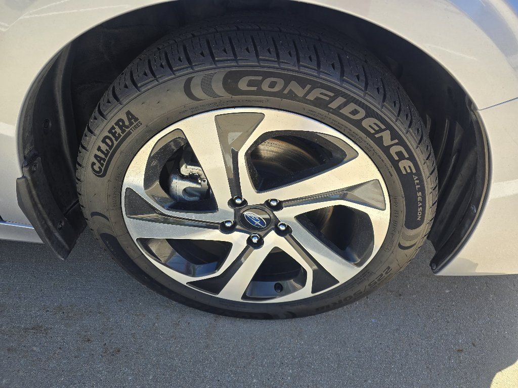 Used 2022 Subaru Legacy Limited w/ Popular Package #3 AWD/4WD image 9