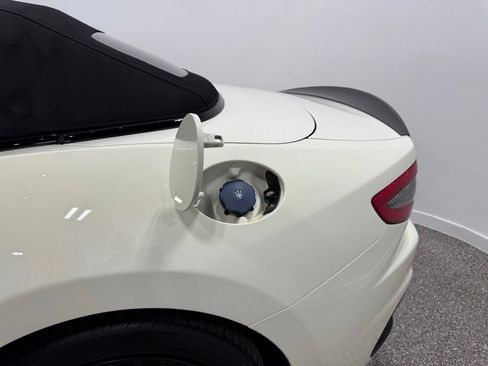 Used 2014 Maserati GranTurismo MC RWD image 29