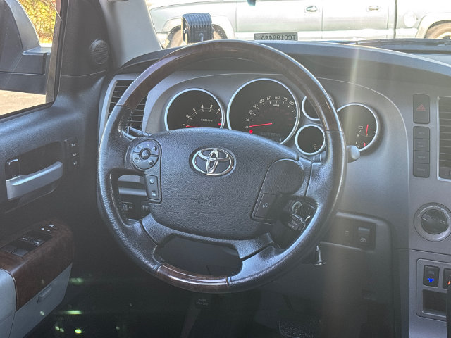Used 2011 Toyota Tundra Limited w/ Platinum Pkg AWD/4WD image 25