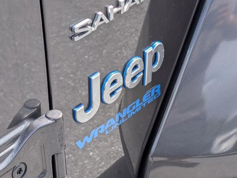 Used 2021 Jeep Wrangler Unlimited Sahara w/ Safety Group AWD/4WD image 23