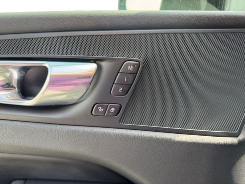 Certified 2023 Volvo XC60 B5 Plus w/ Climate Package AWD/4WD image 13