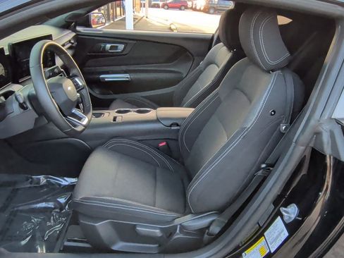 Used 2024 Ford Mustang Coupe image 12