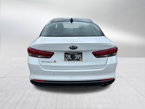 Used 2018 Kia Optima S w/ Option Group 020 FWD image 9