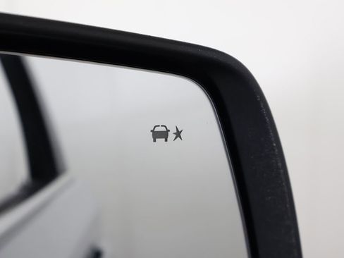 Used 2023 Chevrolet Traverse LT w/ LPO, Floor Liner Package image 42