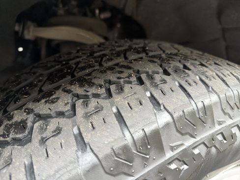 Used 2022 GMC Sierra 1500 SLT w/ SLT Premium Package image 12