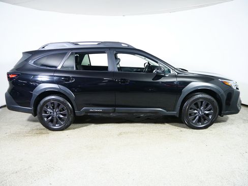 Used 2025 Subaru Outback Onyx Edition image 8