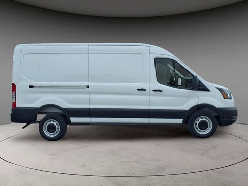 New 2026 Ford Transit 250 148 Medium Roof RWD image 6