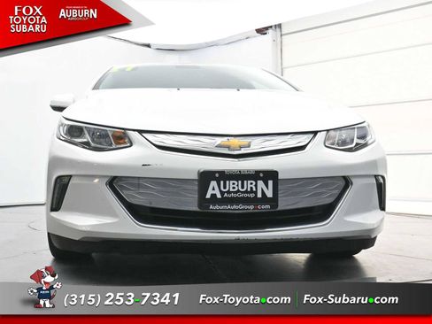 Used 2017 Chevrolet Volt LT w/ Comfort Package FWD image 23