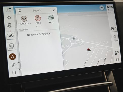 Used 2025 Land Rover Range Rover Velar S image 18