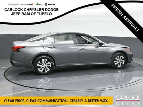 Used 2025 Nissan Altima 2.5 S FWD image 4