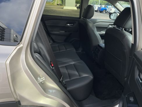 Certified 2024 Nissan Rogue SL w/ SL Premium Package image 31