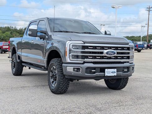 Certified 2023 Ford F250 Platinum w/ Tremor Off-Road Package AWD/4WD image 1