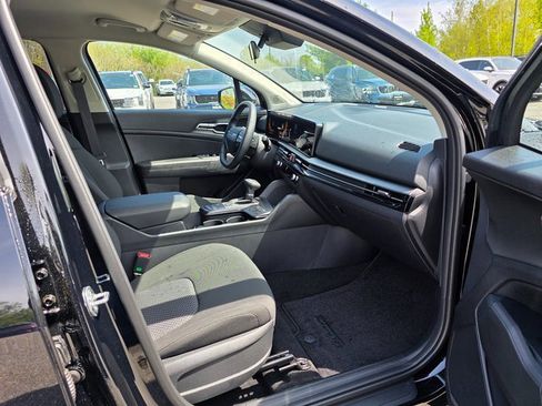 New 2026 Kia Sportage LX image 10