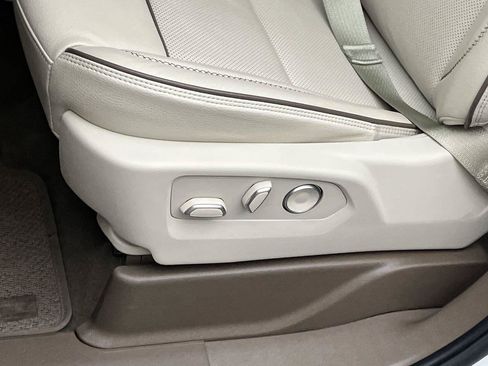 Certified 2024 GMC Yukon Denali AWD/4WD image 12